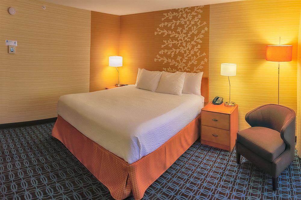 Fairfield Inn And Suites By Marriott San Jose Airport מראה חיצוני תמונה