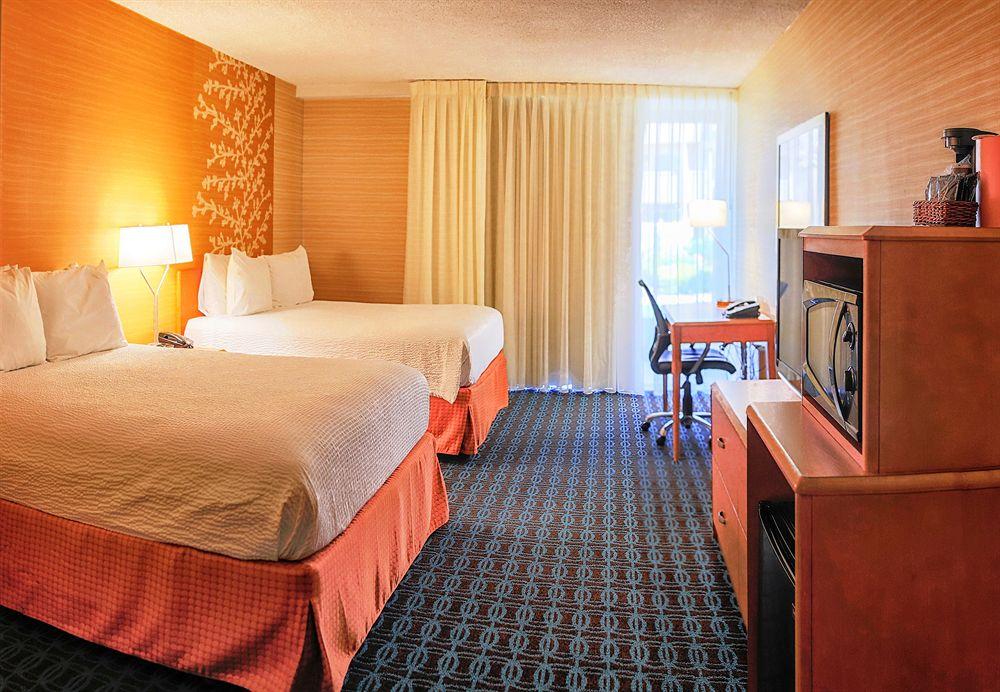 Fairfield Inn And Suites By Marriott San Jose Airport מראה חיצוני תמונה