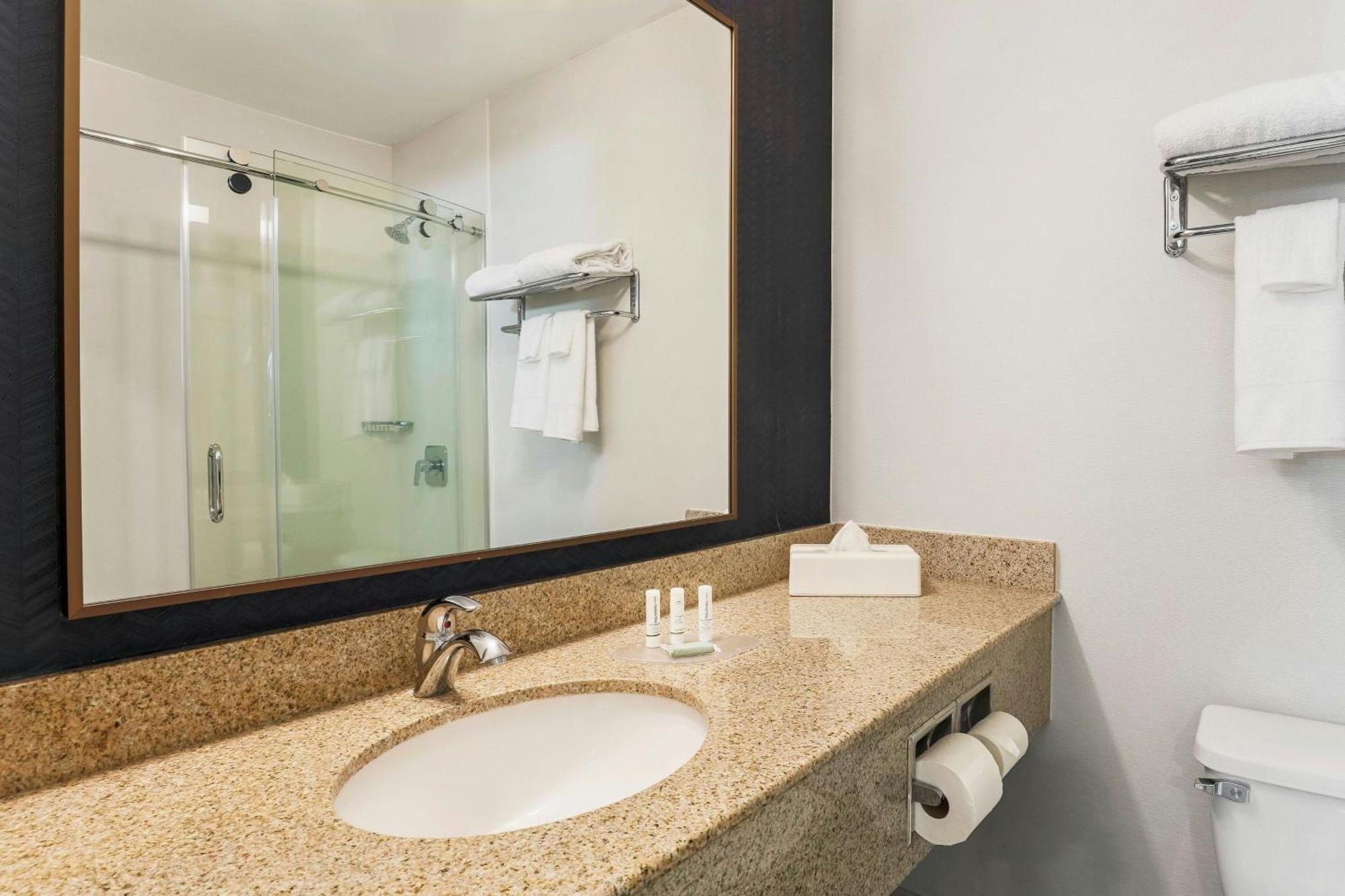 Fairfield Inn And Suites By Marriott San Jose Airport מראה חיצוני תמונה
