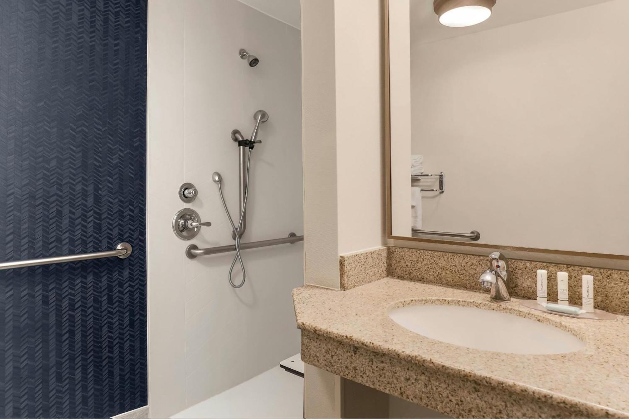 Fairfield Inn And Suites By Marriott San Jose Airport מראה חיצוני תמונה