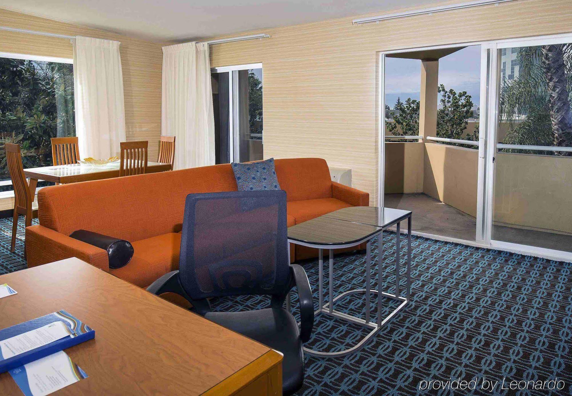 Fairfield Inn And Suites By Marriott San Jose Airport מראה חיצוני תמונה